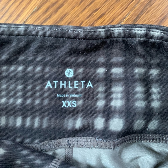 ATHLETA Plaidness Chaturanga™ Capri XXS GUC - Picture 3 of 6